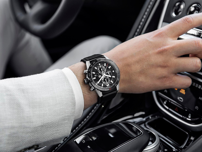TAG Heuer Carrera Calibre Heuer 01 Aston Martin Special Edition - تحفة فنيّة فاخرة تنطلق في العالم